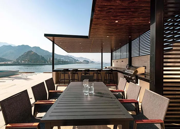 Luxury Villa 8 Bedroom Sea And Mountain View With Infinity Pool - Al Dana Island Fujairah